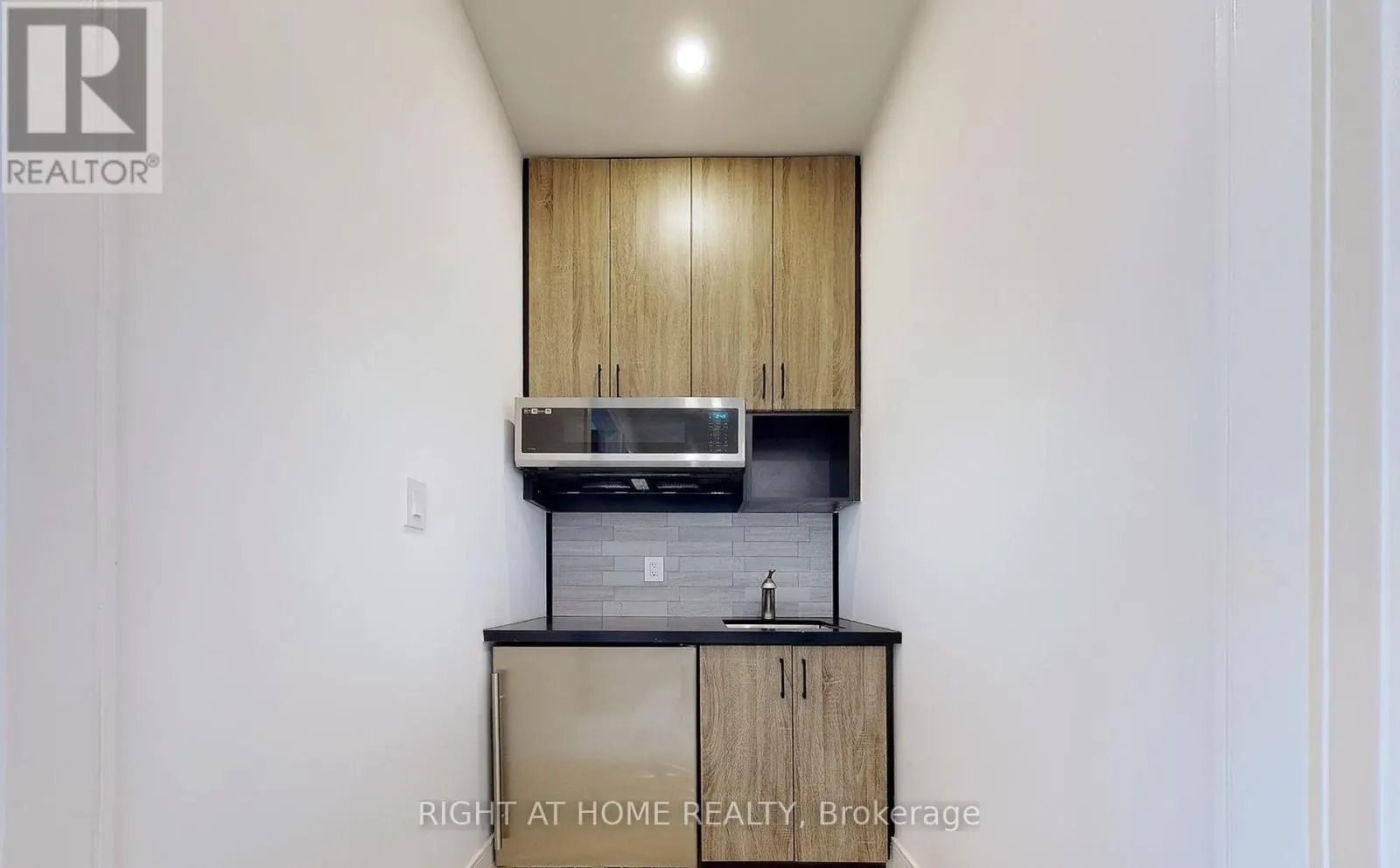 217 - 3465 PLATINUM DRIVE