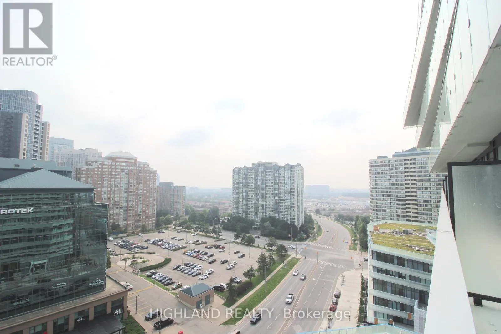 1212 - 3900 CONFEDERATION PARKWAY