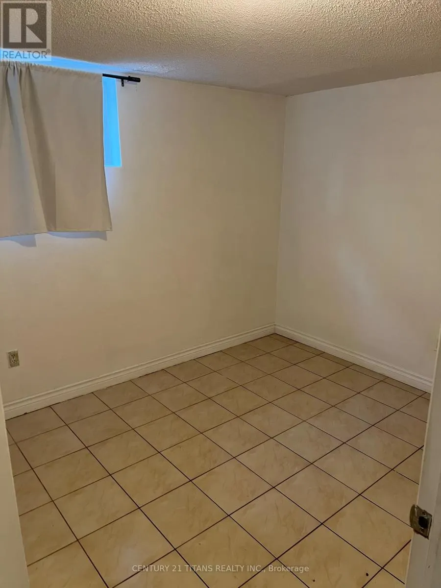 BSMT-R1 - 57 MILADY ROAD