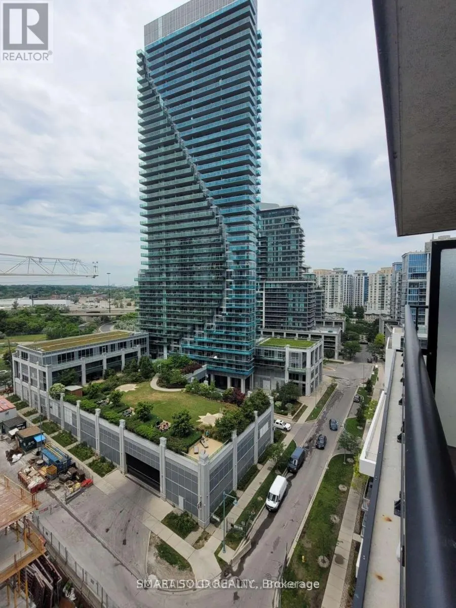 1206 - 39 ANNIE CRAIG DRIVE