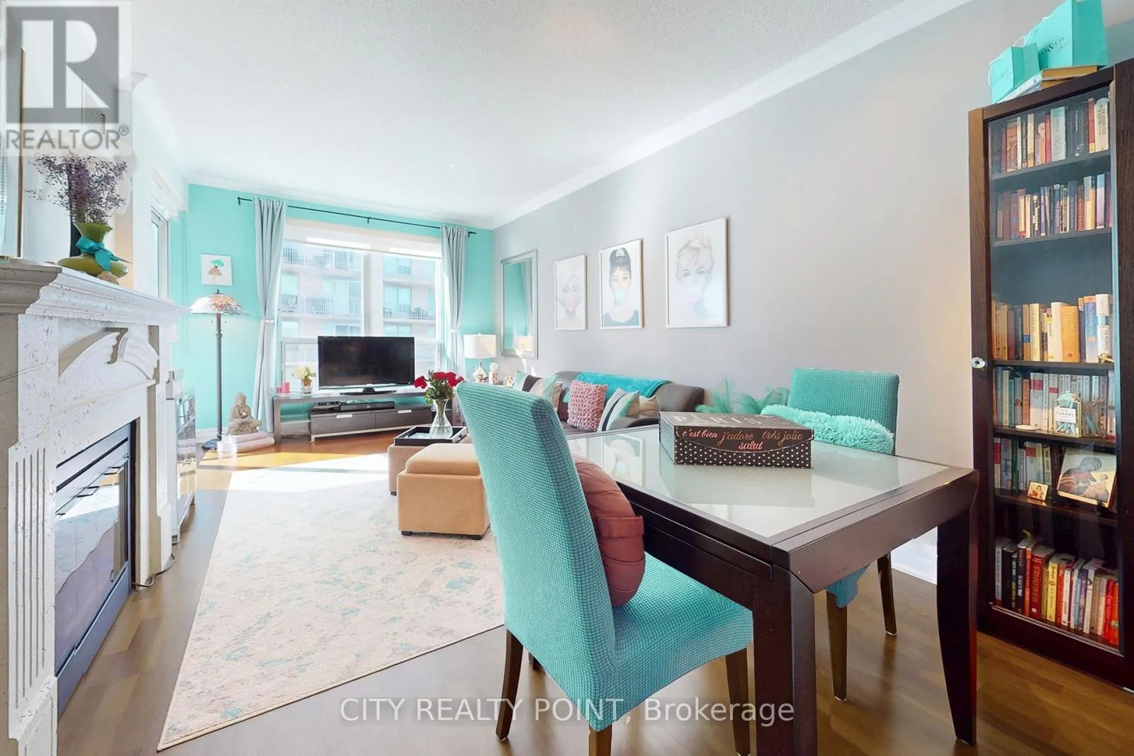 1006 - 2087 LAKE SHORE BOULEVARD W