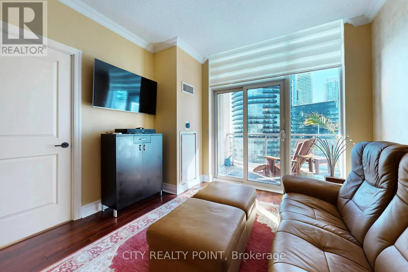 1214 - 58 MARINE PARADE DRIVE