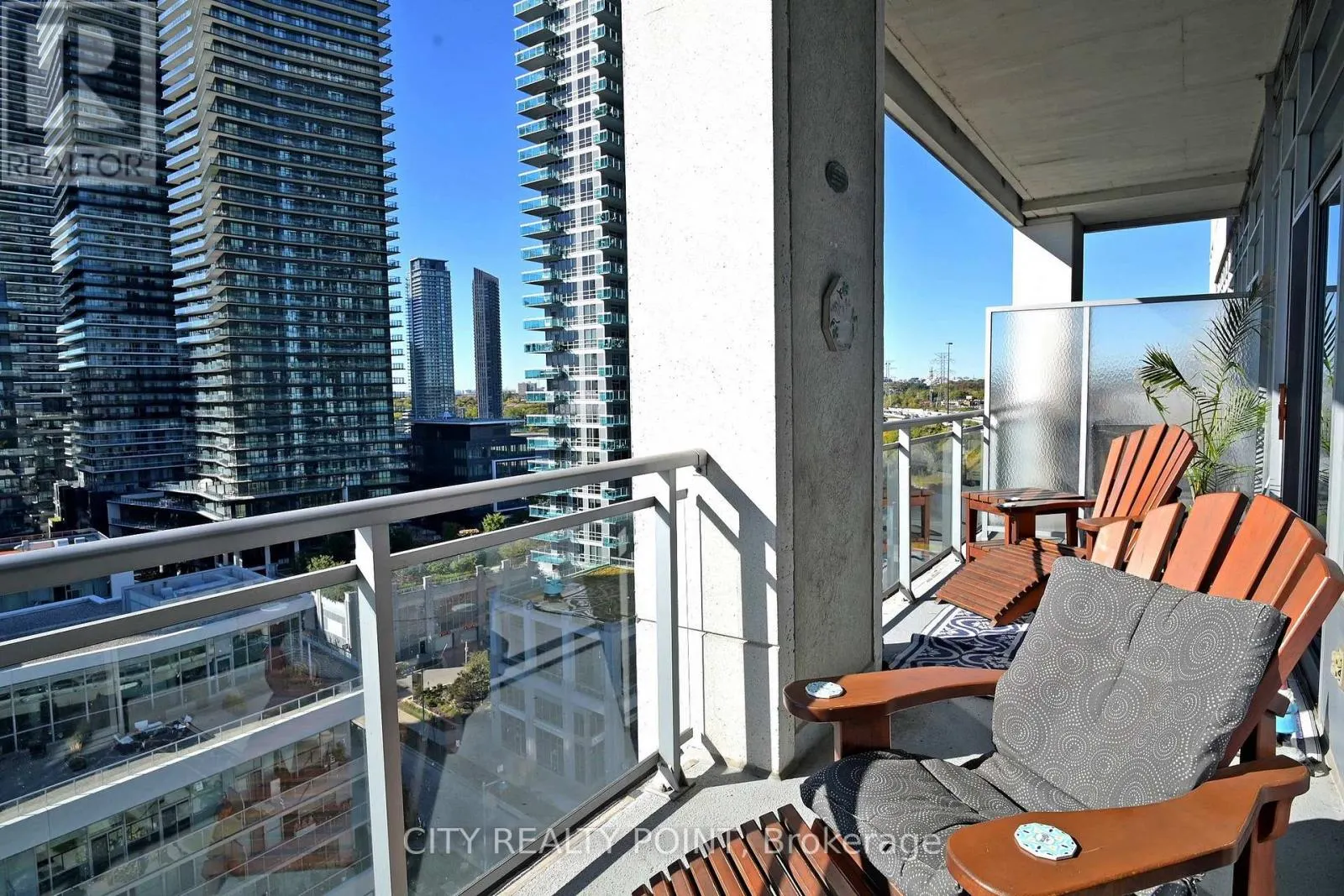 1214 - 58 MARINE PARADE DRIVE