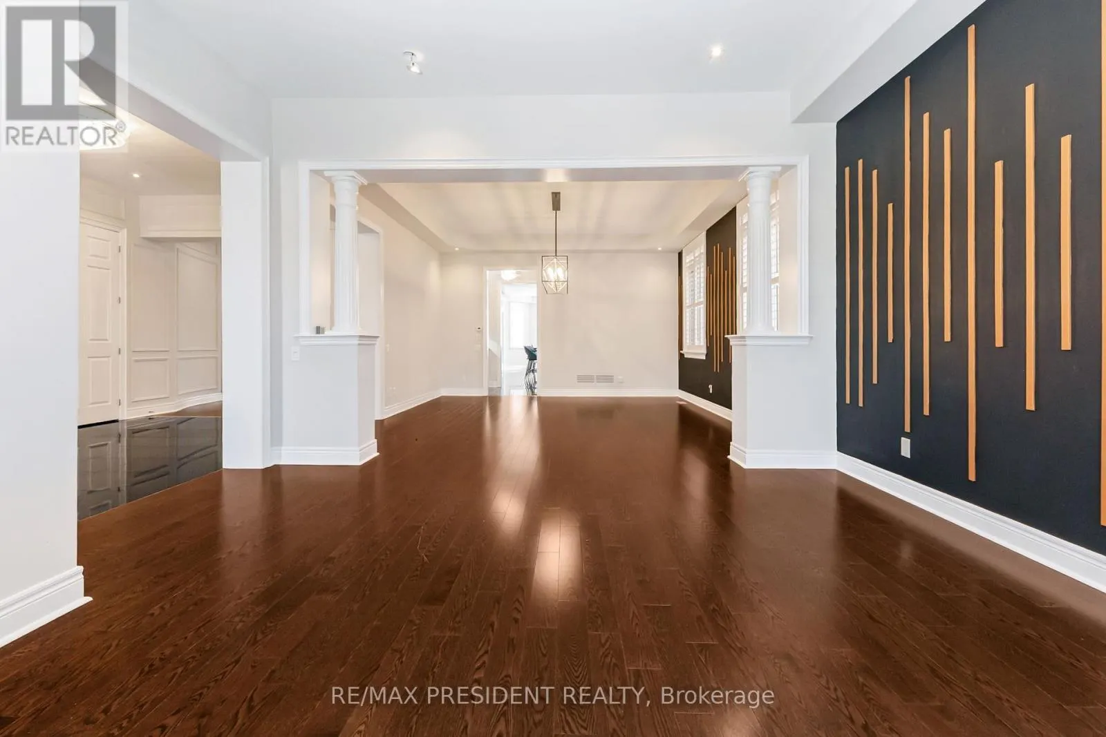 5 SEA CLIFF CRESCENT