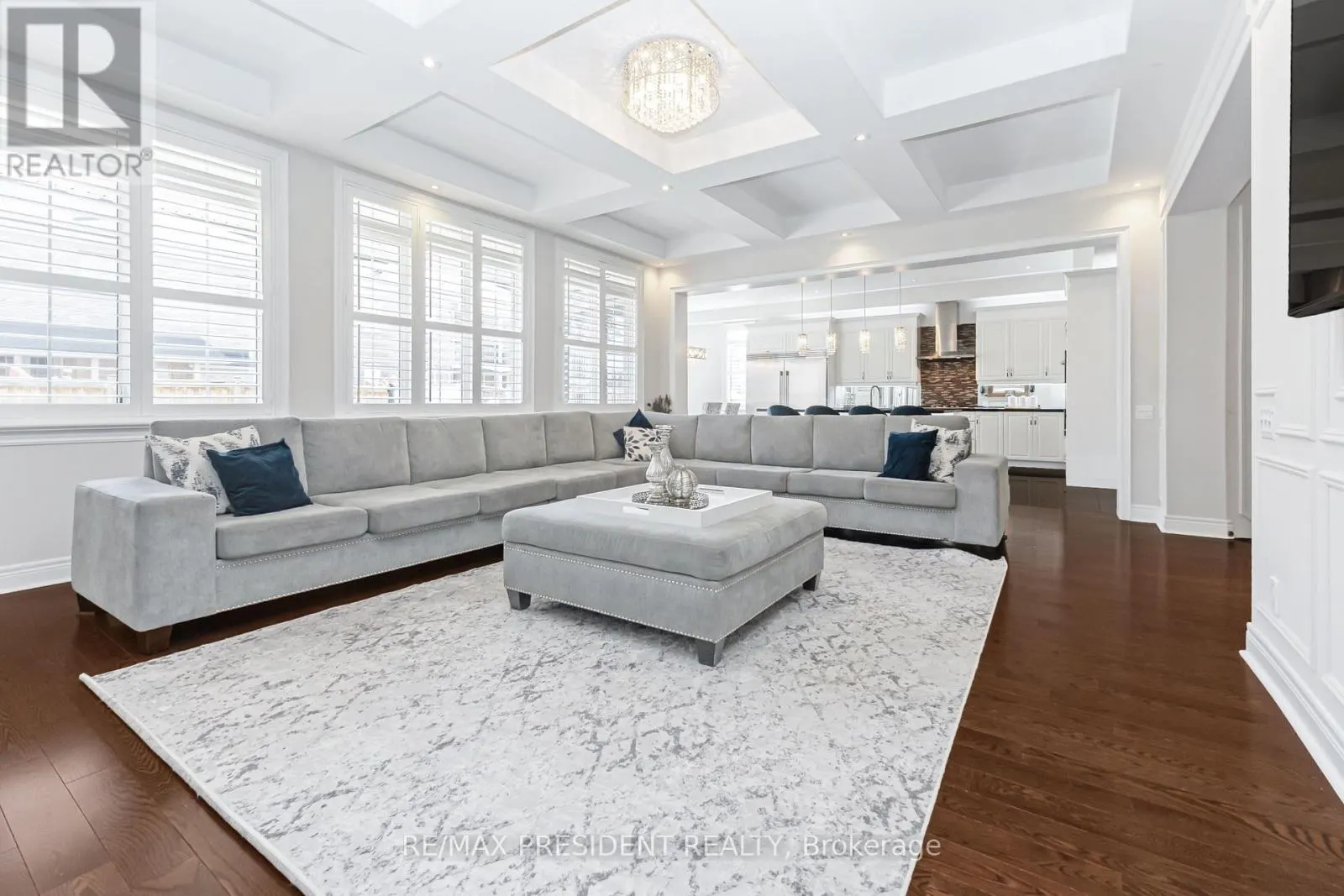 5 SEA CLIFF CRESCENT