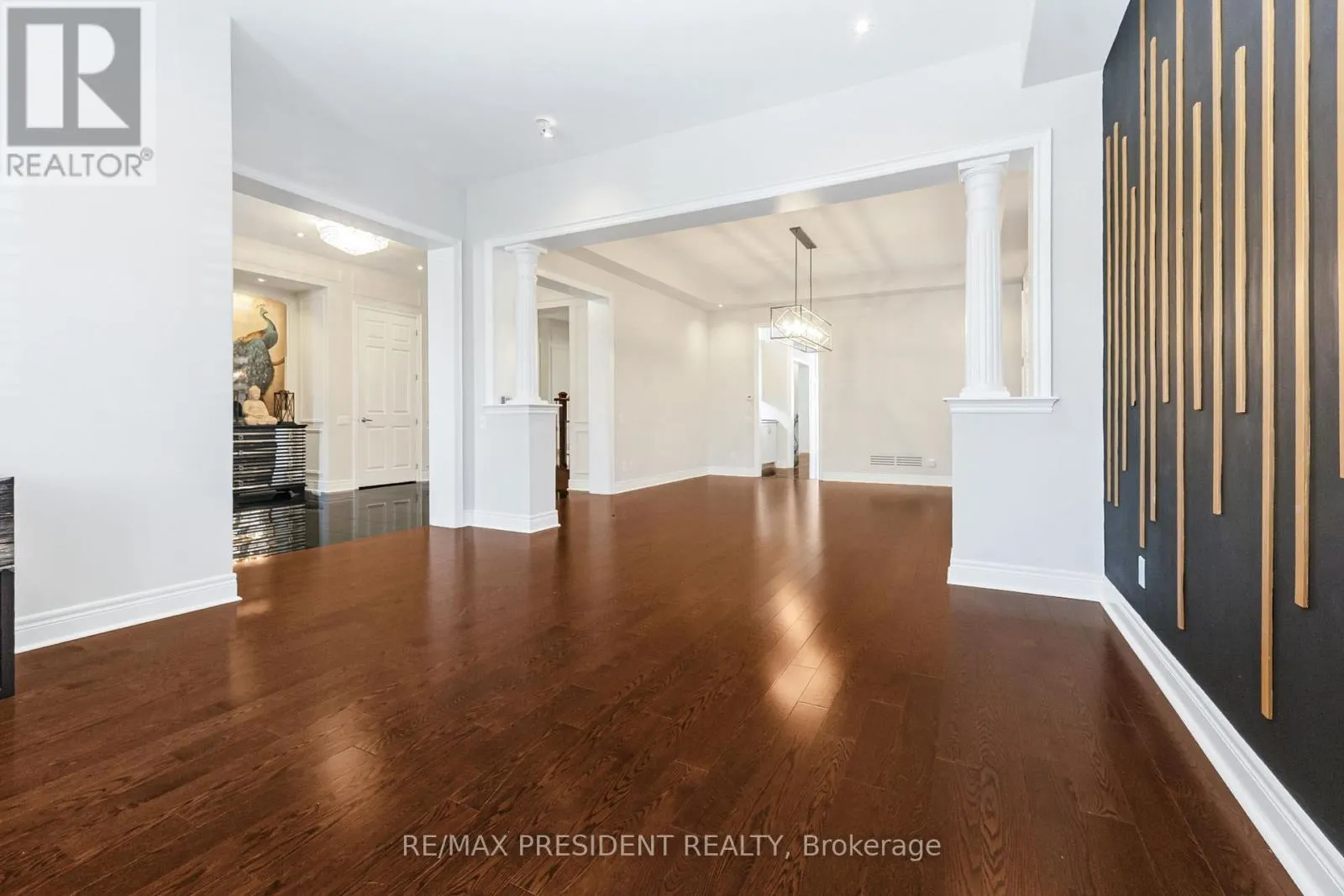 5 SEA CLIFF CRESCENT