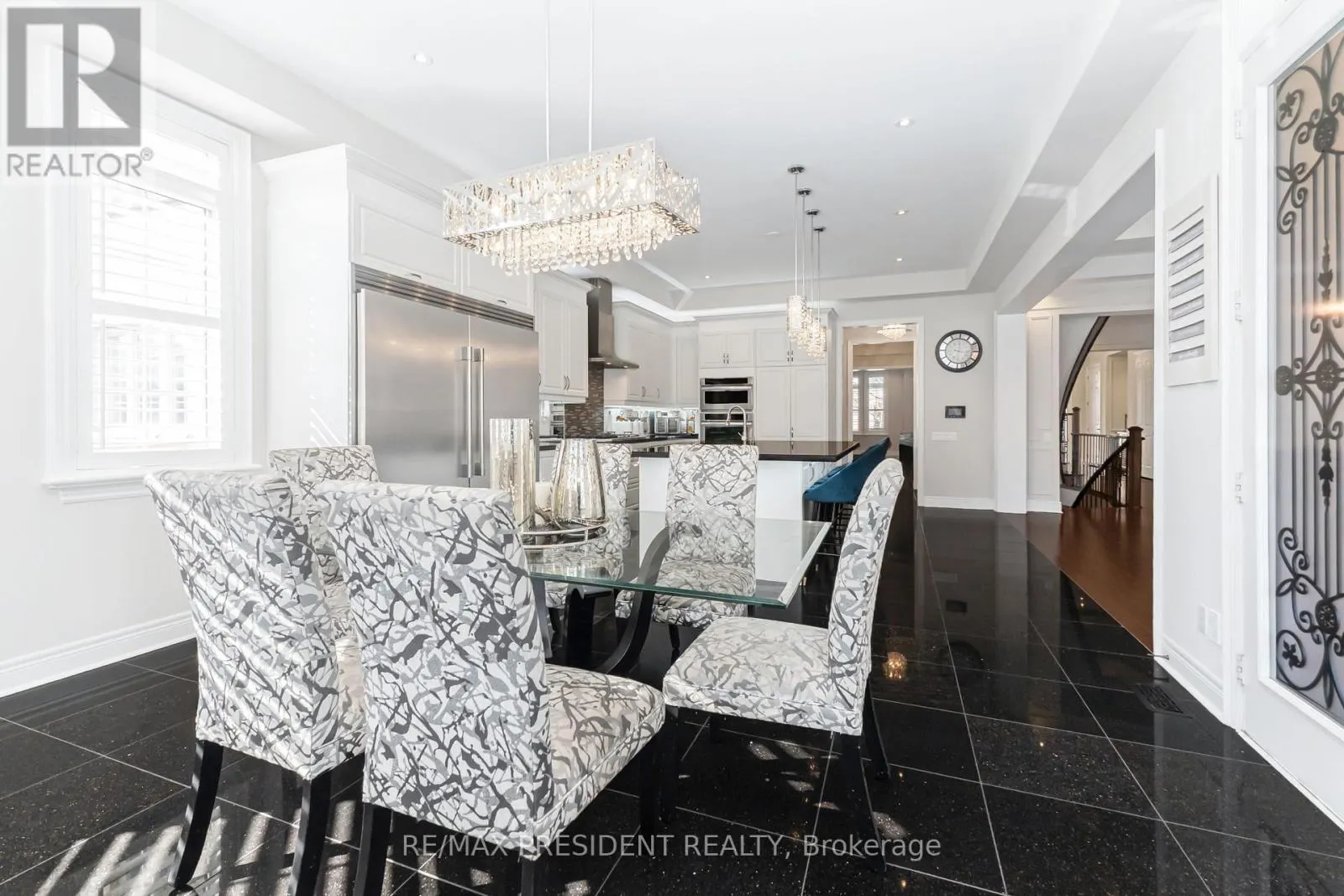 5 SEA CLIFF CRESCENT