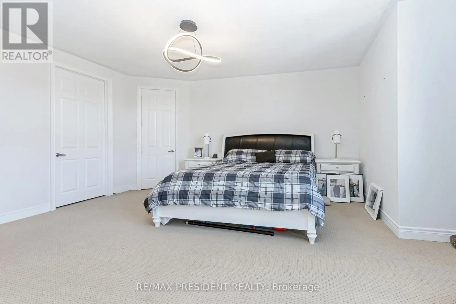 5 SEA CLIFF CRESCENT