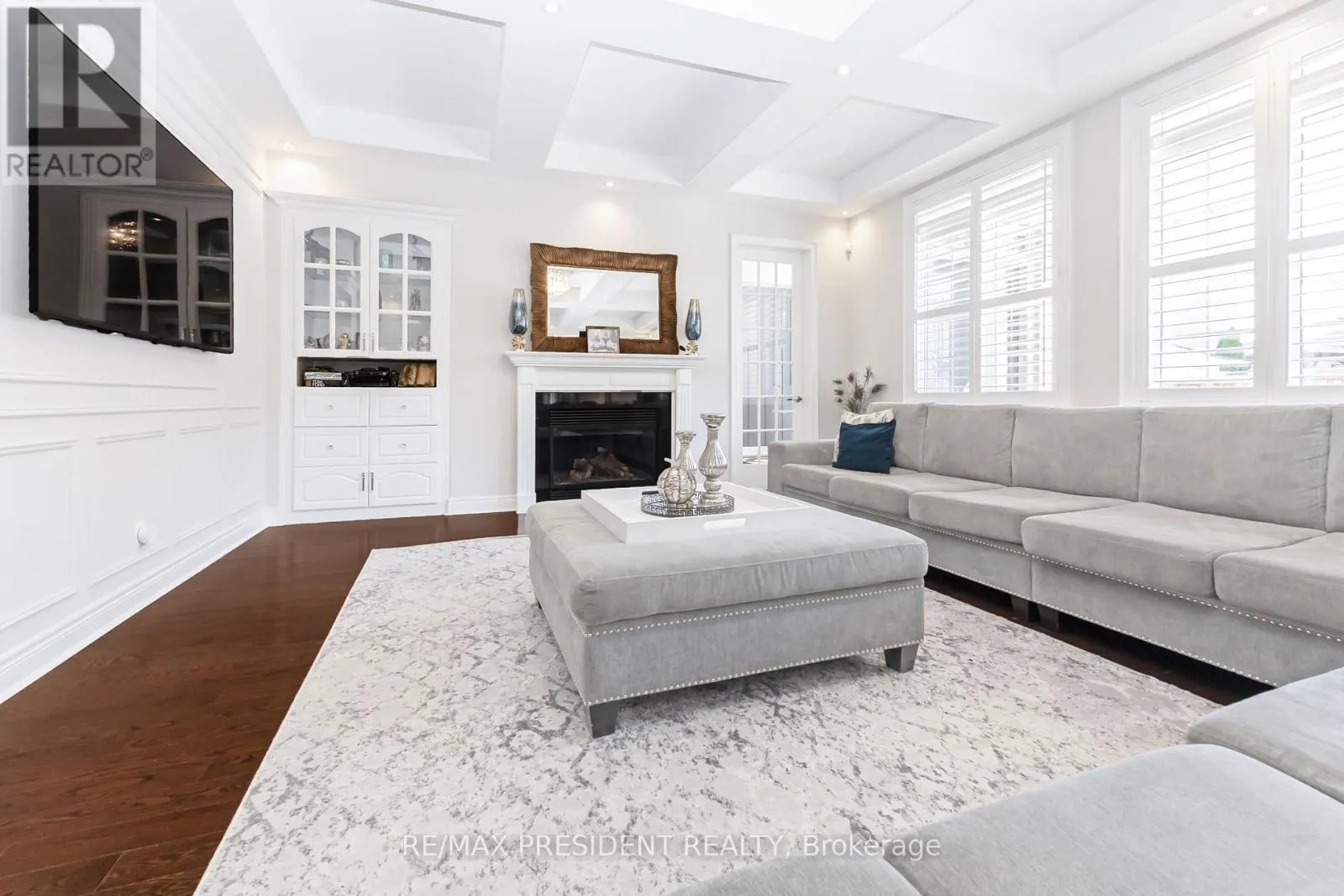 5 SEA CLIFF CRESCENT