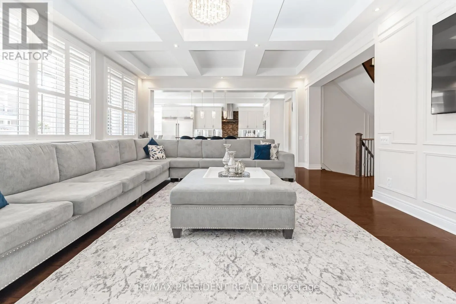 5 SEA CLIFF CRESCENT