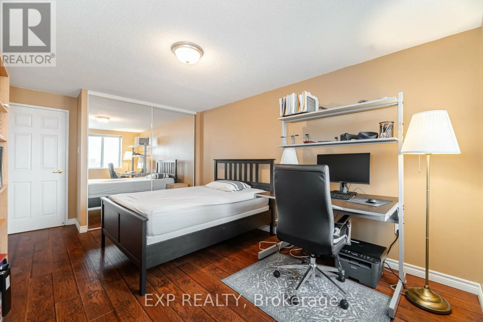 512 - 6720 GLEN ERIN DRIVE