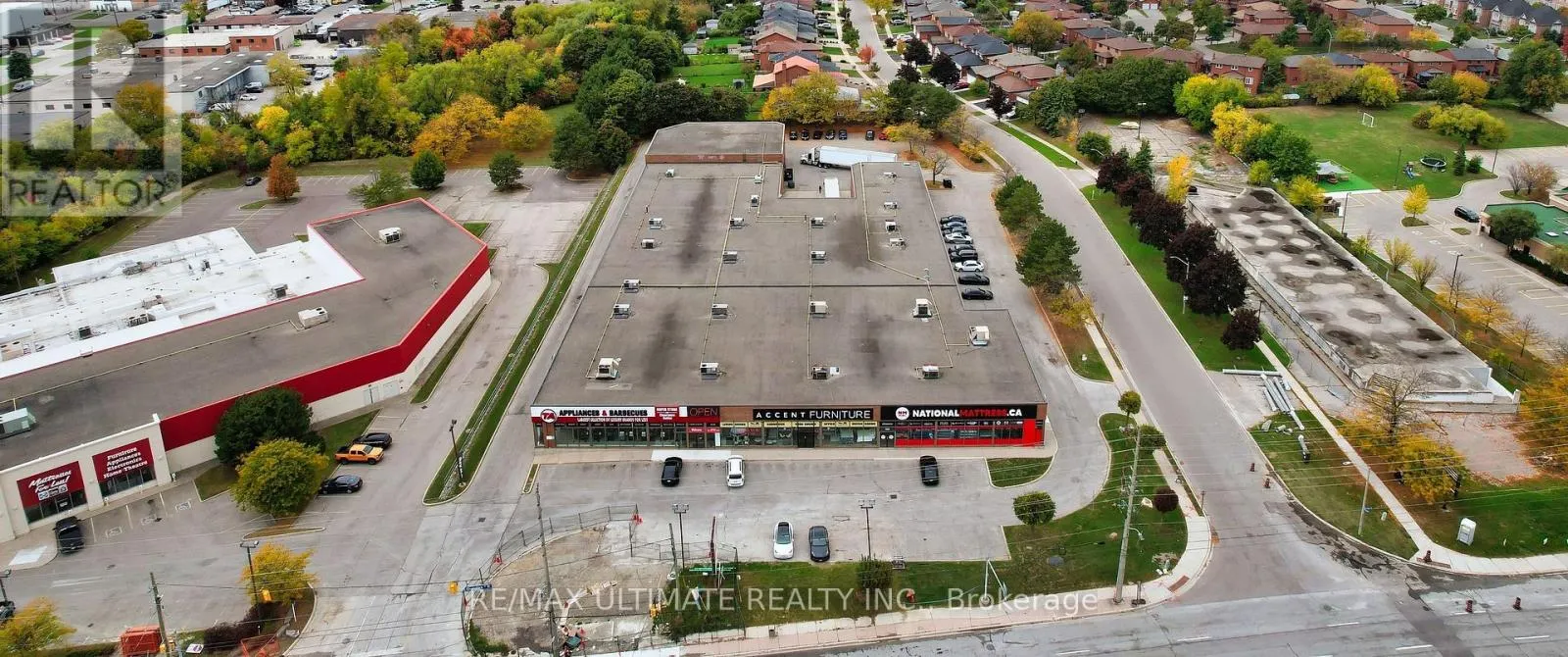 2 - 1655 DUNDAS STREET E