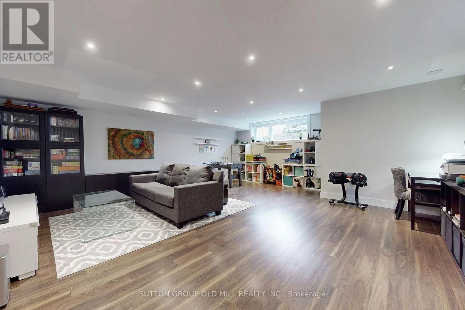 1086 GARDNER AVENUE