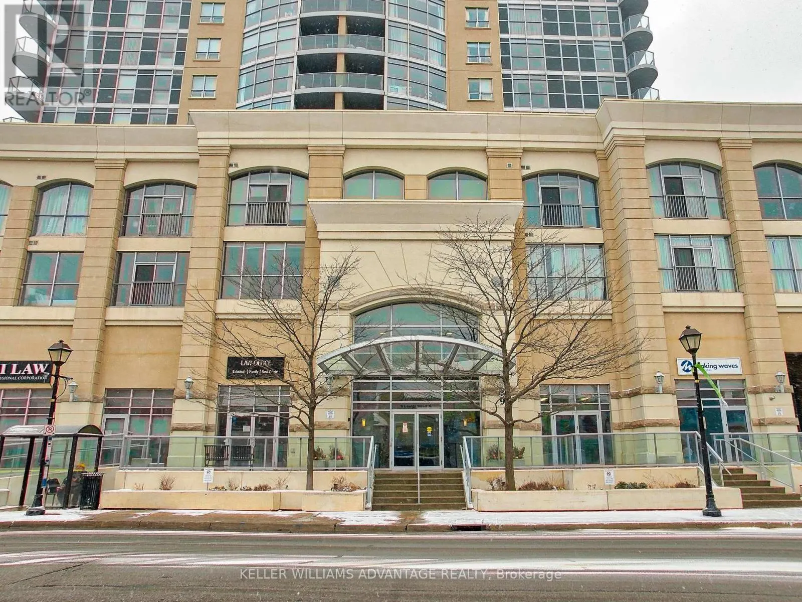 2204 - 9 GEORGE STREET