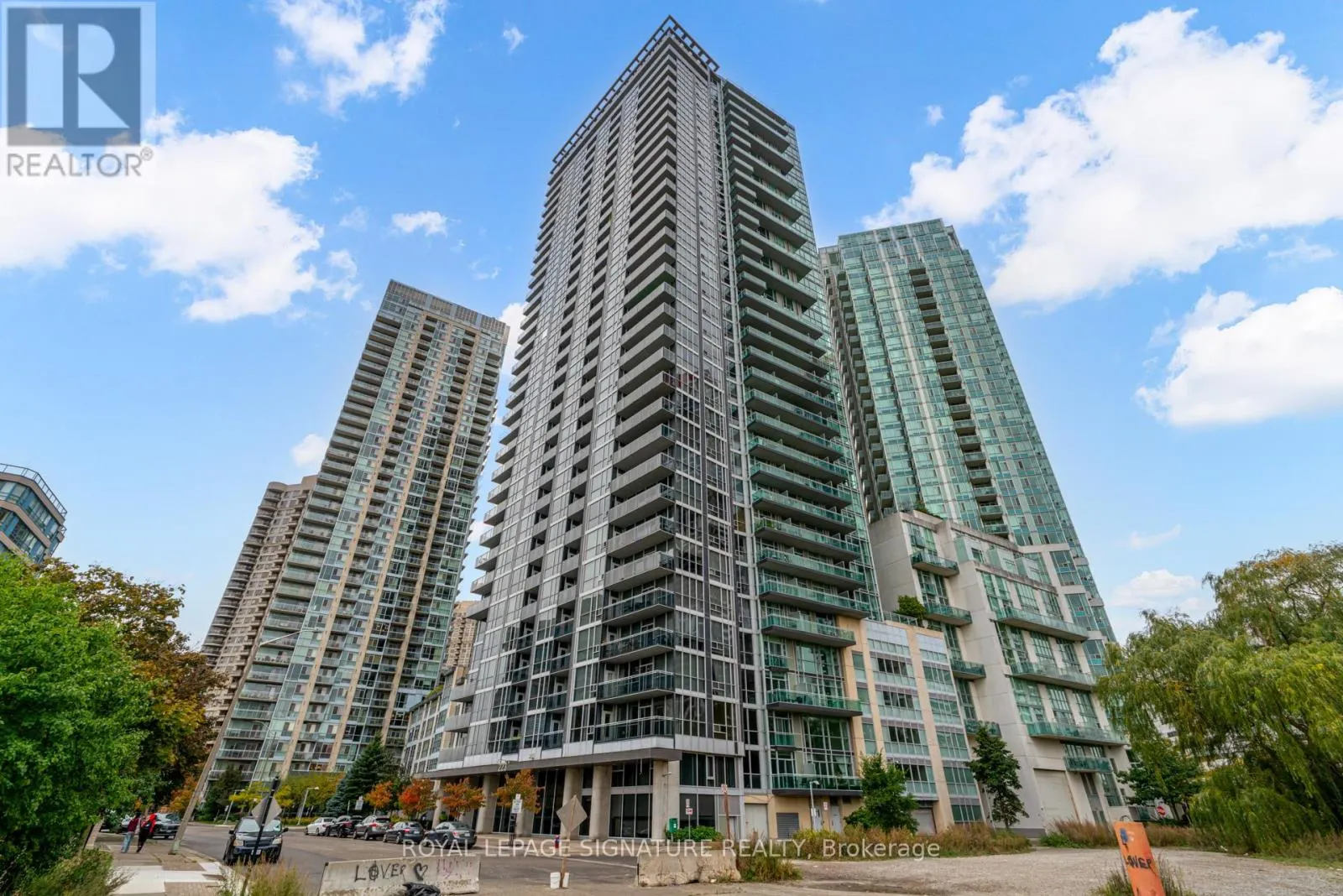 2502 - 223 WEBB DRIVE