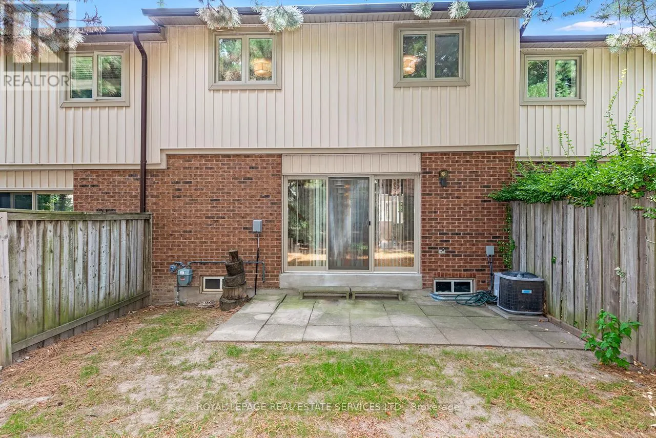 3 - 1160 WALDEN CIRCLE