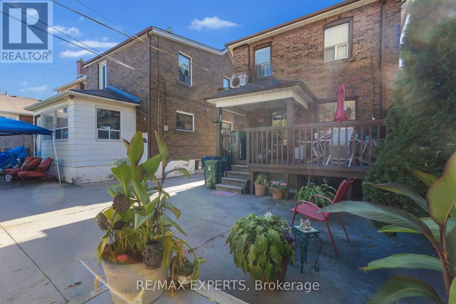LOWER - 114 TROWELL AVENUE