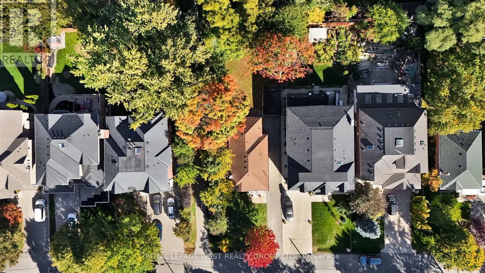 44 WESTGLEN CRESCENT