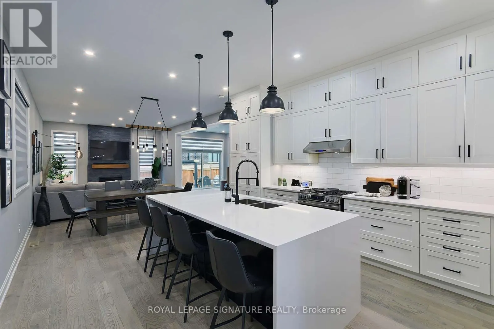 1467 LAKEPORT CRESCENT