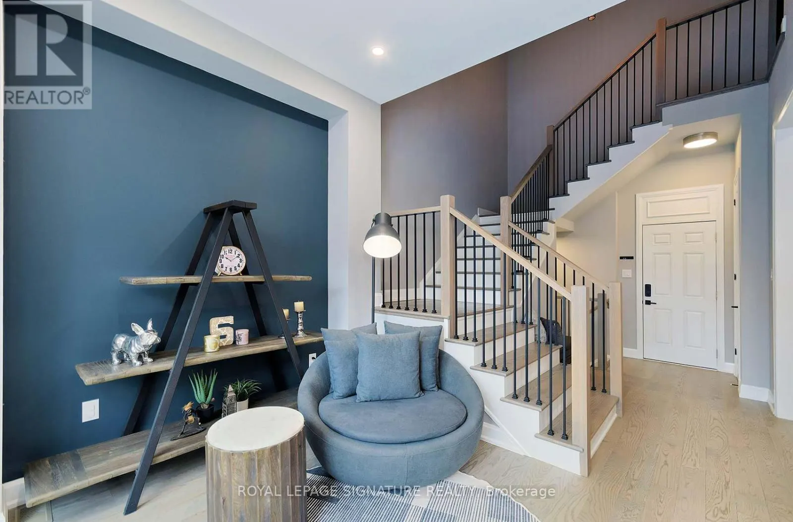 1467 LAKEPORT CRESCENT