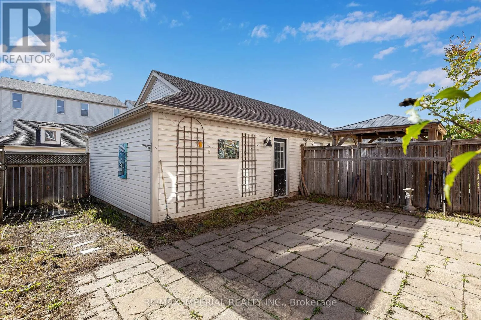 94 LITTLEWOOD DRIVE