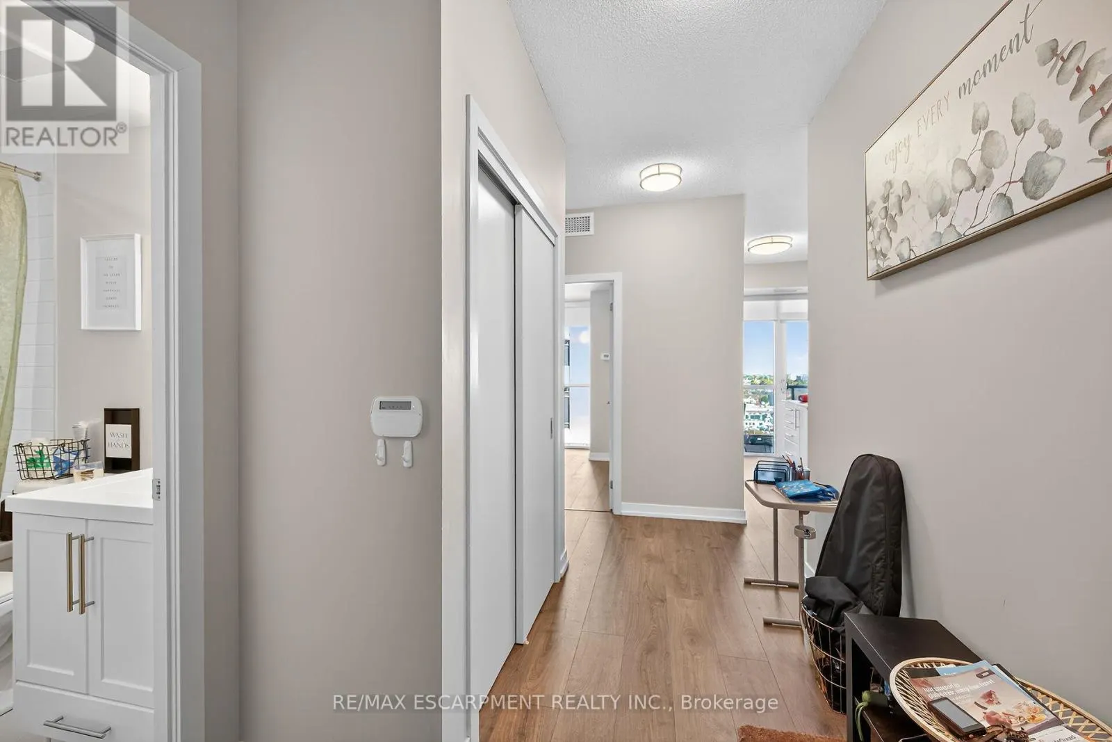1302 - 2087 FAIRVIEW STREET