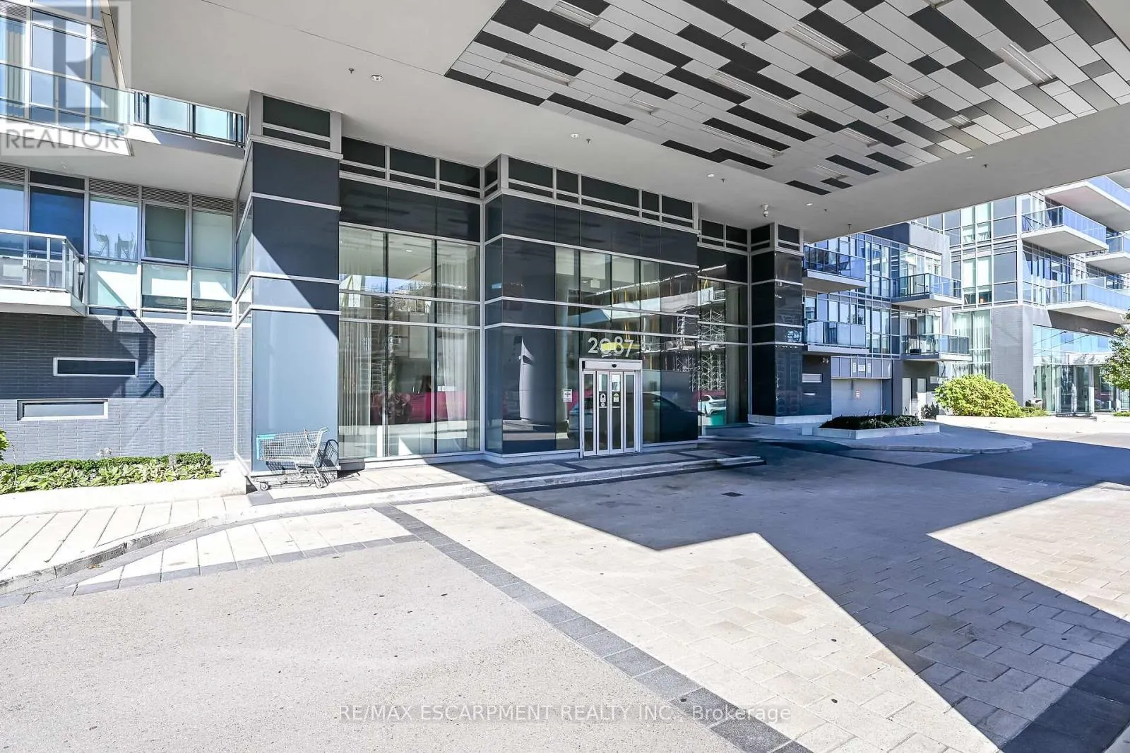 1302 - 2087 FAIRVIEW STREET