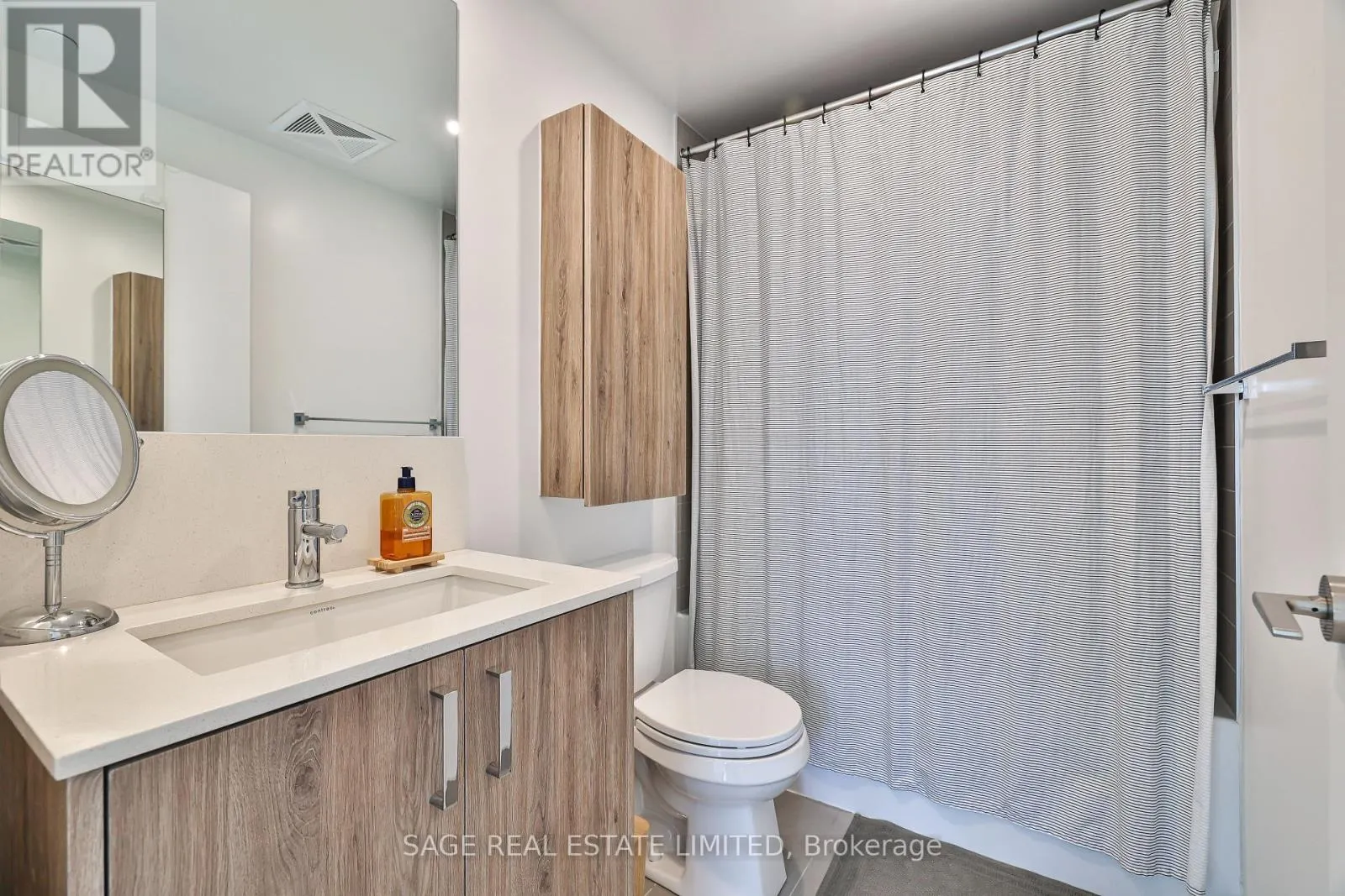 720 - 1787 ST CLAIR AVENUE