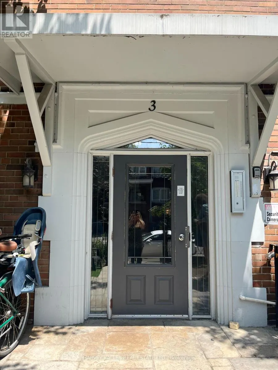 26 - 3 ELM GROVE AVENUE