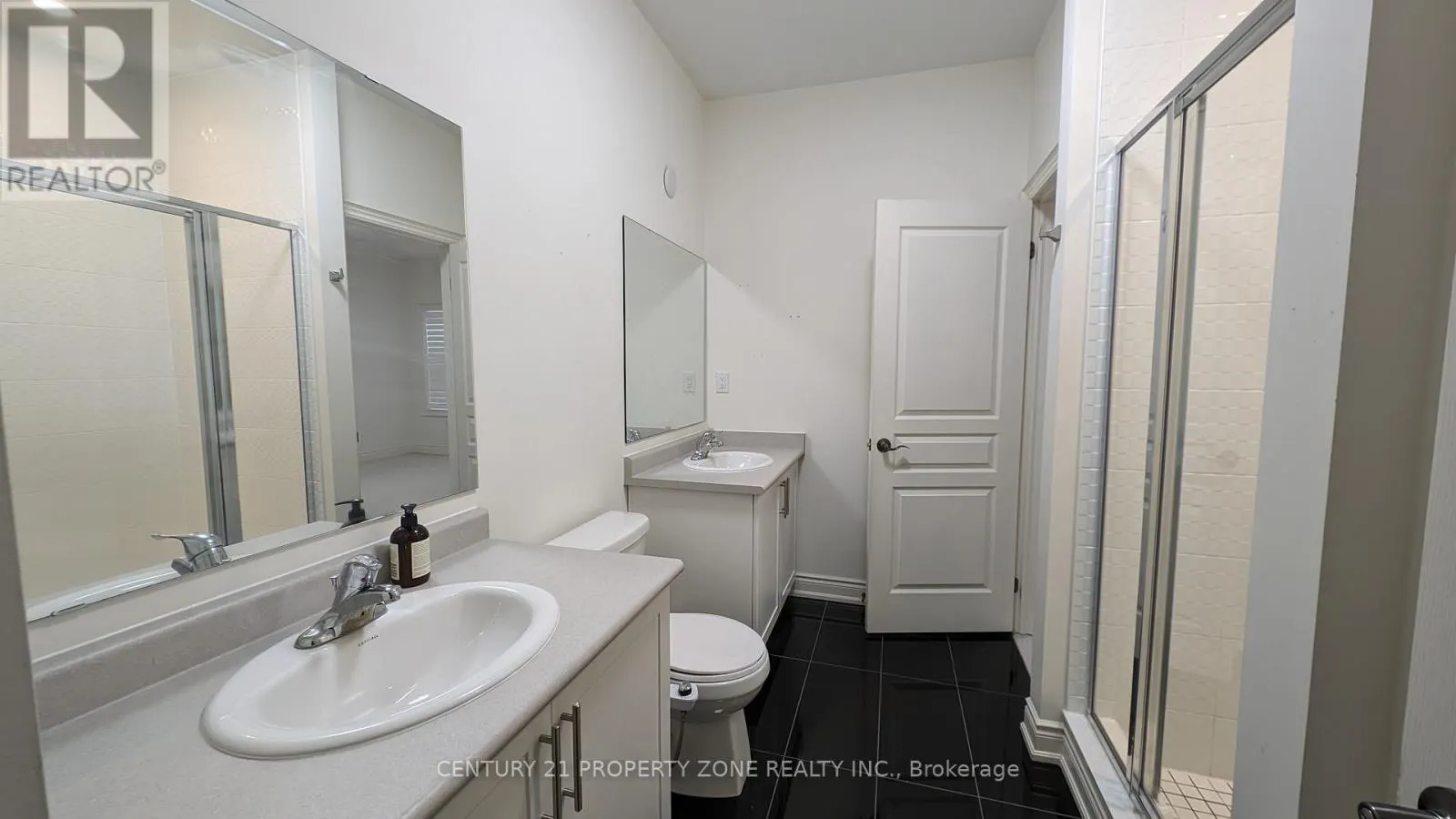 UPPER - 10 GODERICH DRIVE