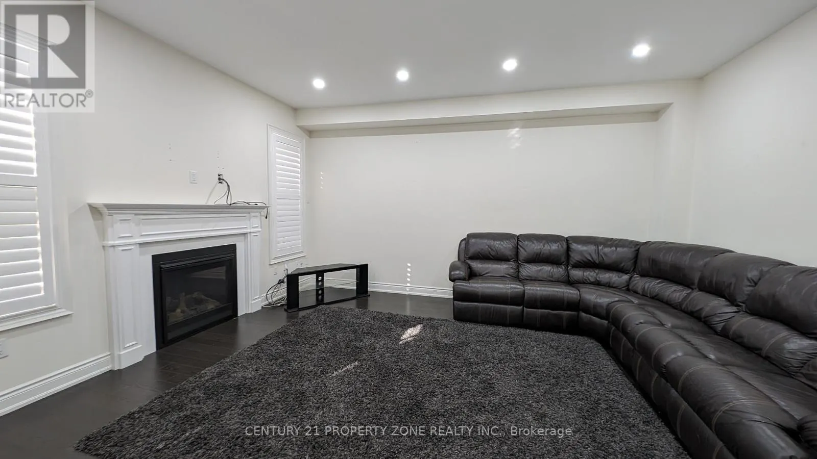 UPPER - 10 GODERICH DRIVE