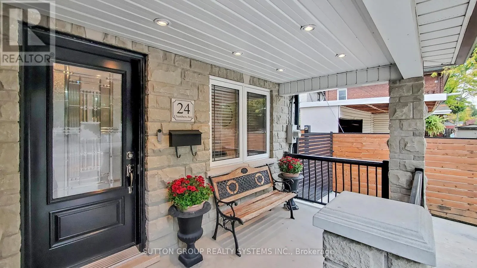 24 CHAMBERS AVENUE