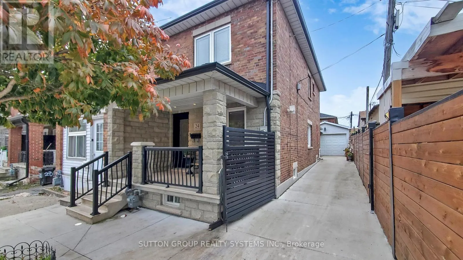 24 CHAMBERS AVENUE