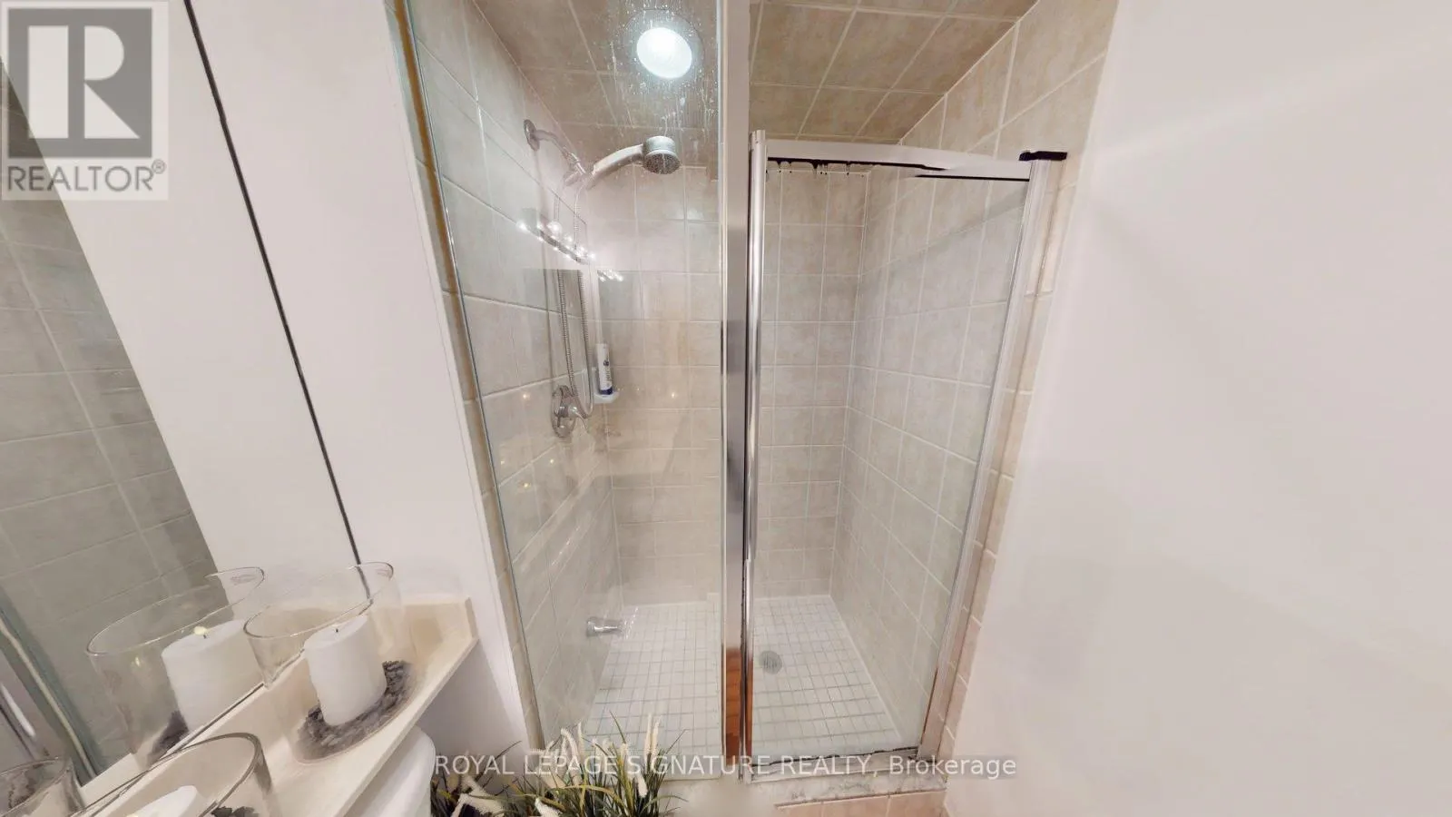 207 - 5229 DUNDAS STREET W