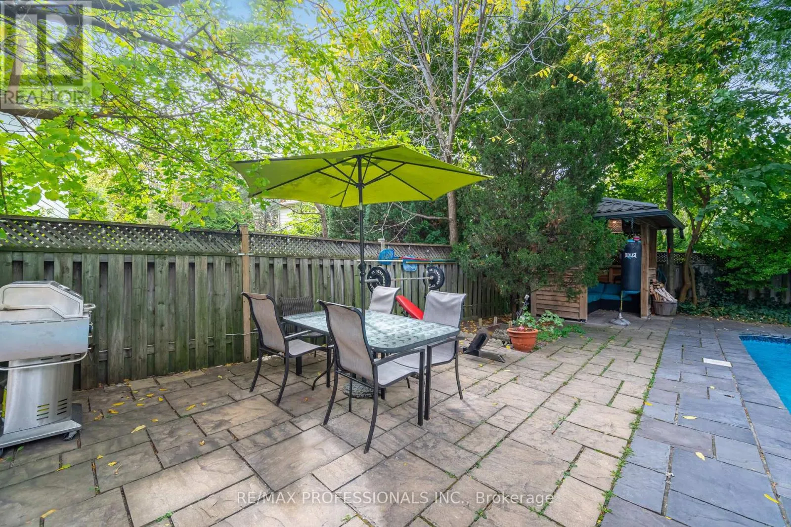 3220 RYMAL ROAD