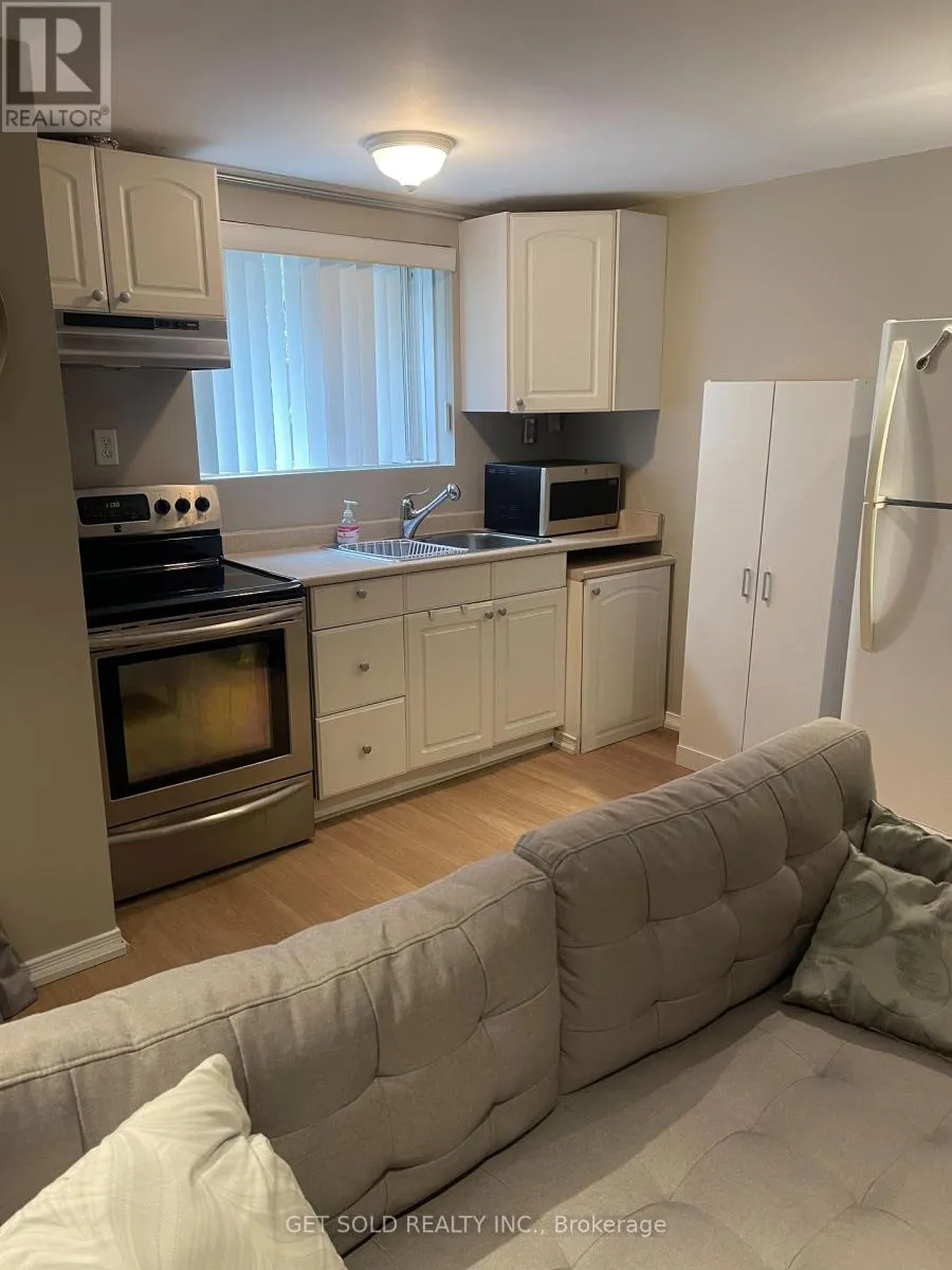 BASEMENT - 66 TRIPLE CROWN AVENUE
