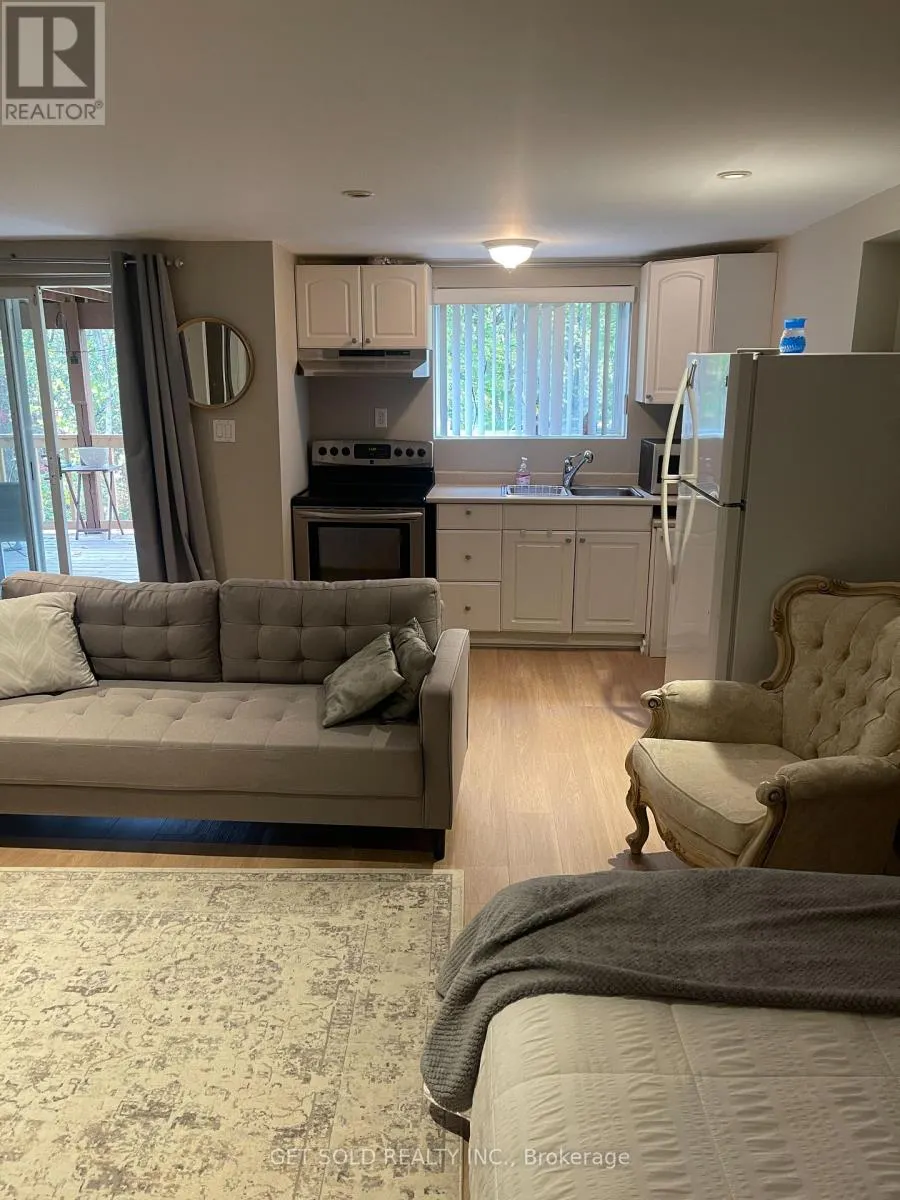 BASEMENT - 66 TRIPLE CROWN AVENUE