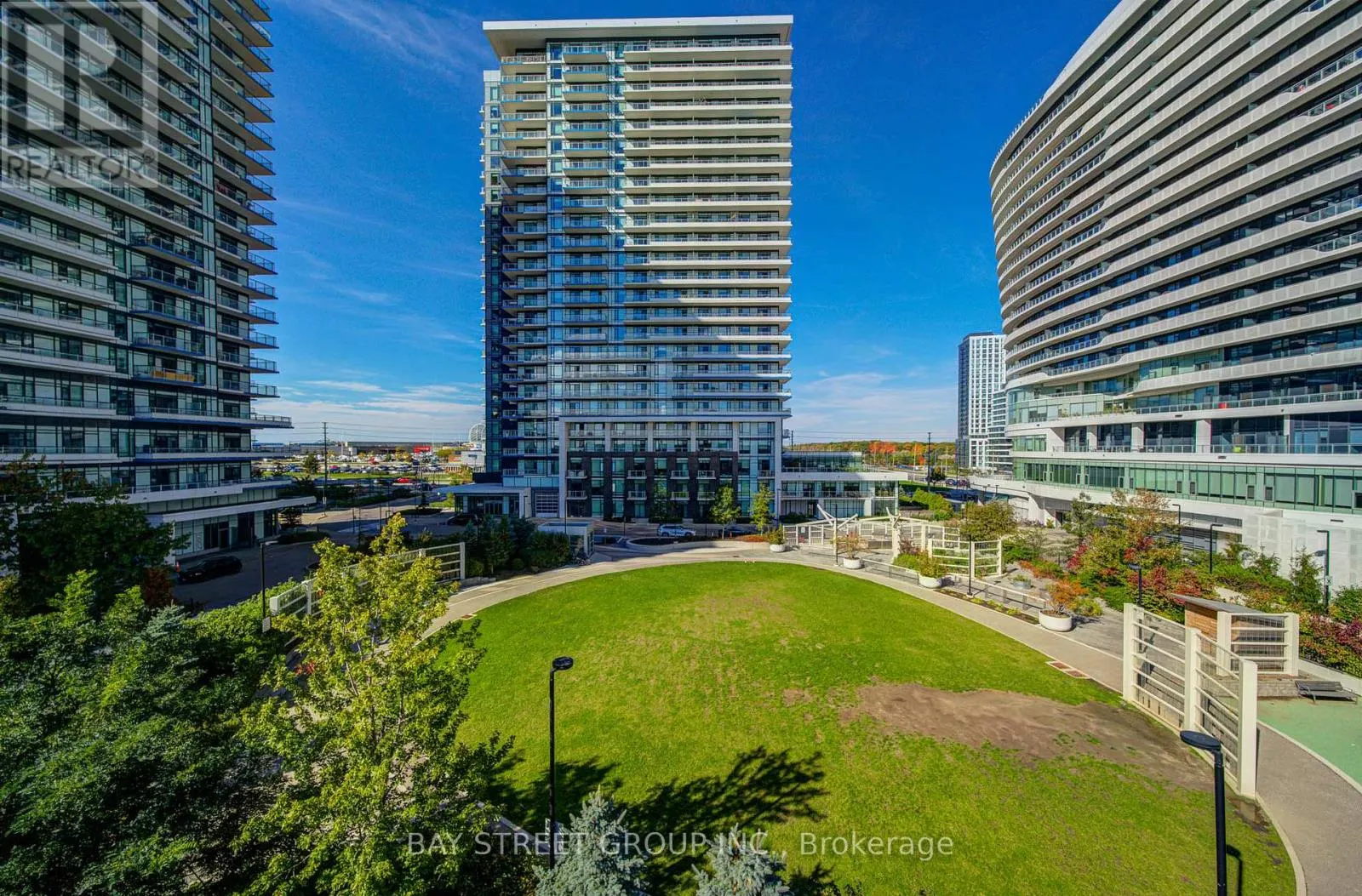 116 - 2530 EGLINTON AVENUE W