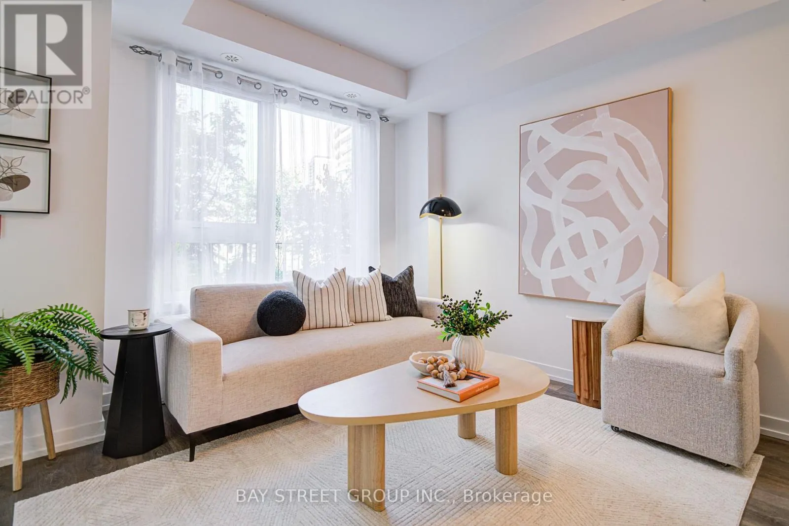116 - 2530 EGLINTON AVENUE W