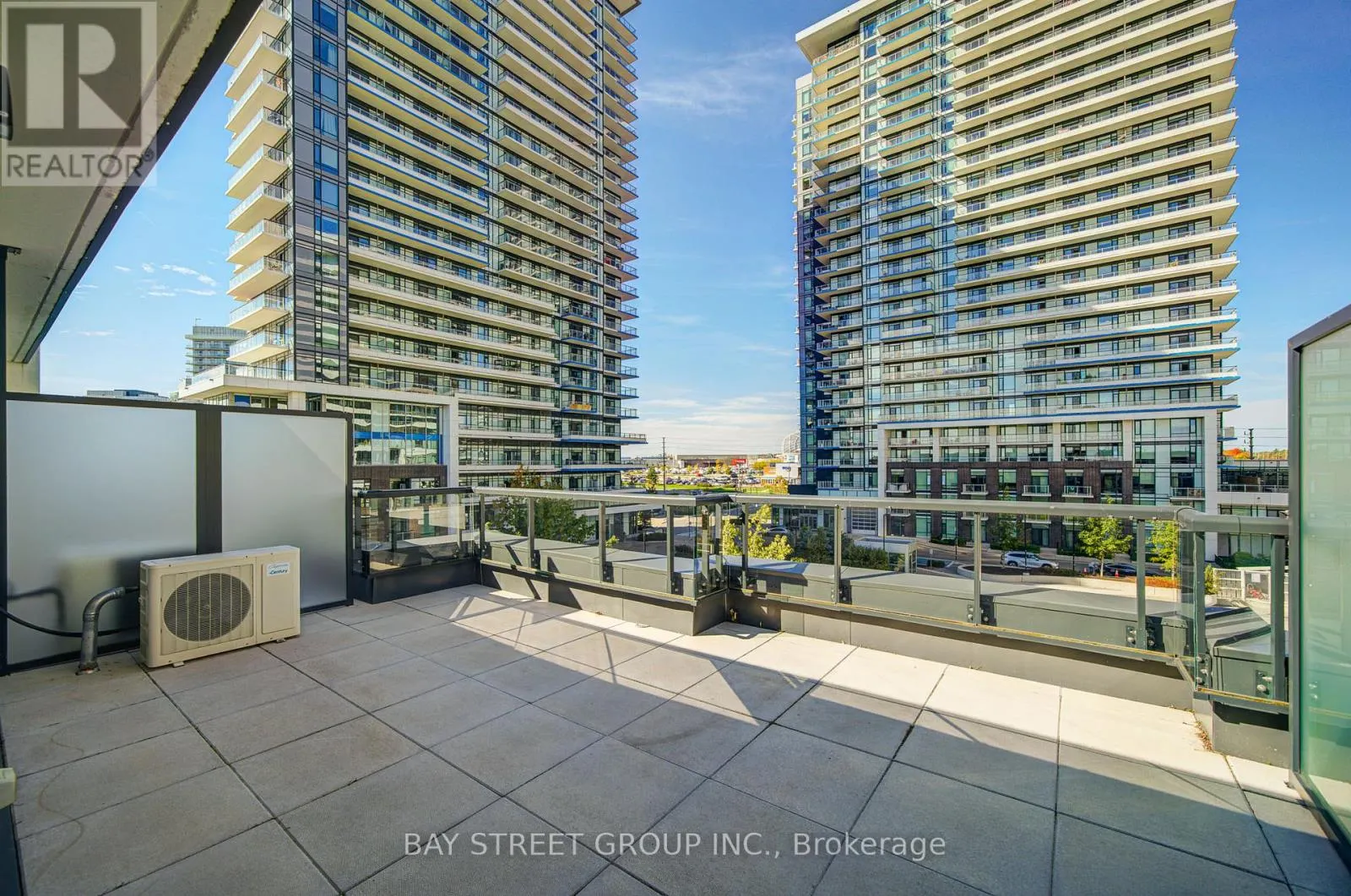 116 - 2530 EGLINTON AVENUE W