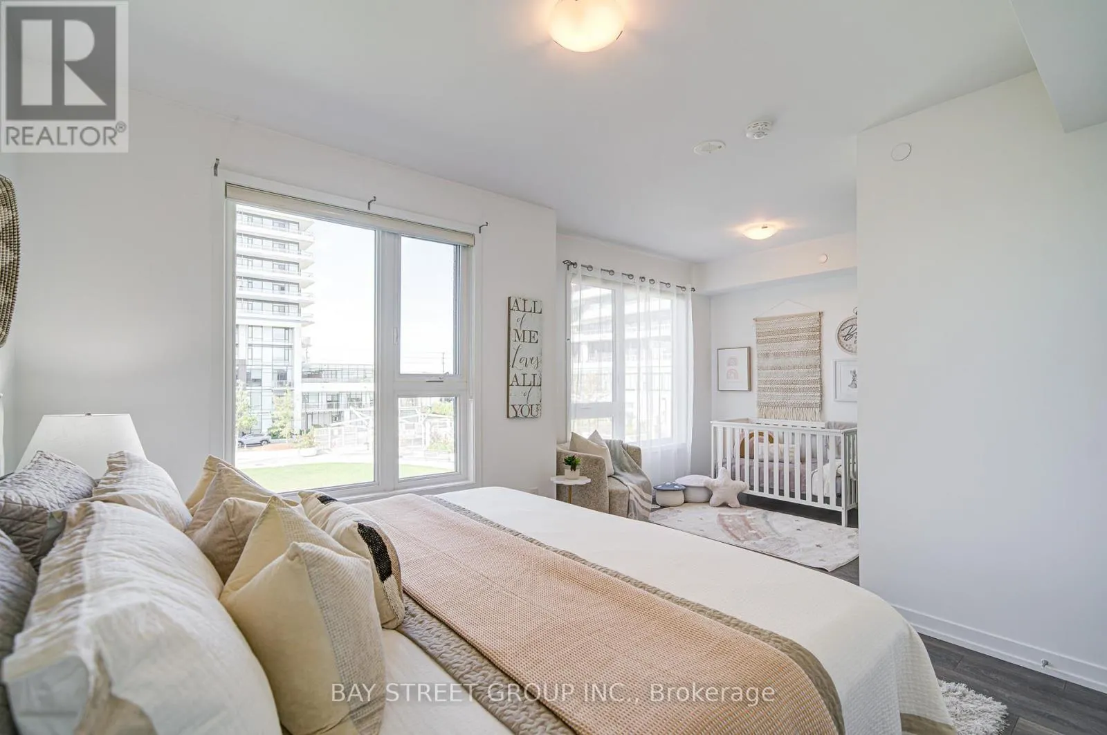 116 - 2530 EGLINTON AVENUE W