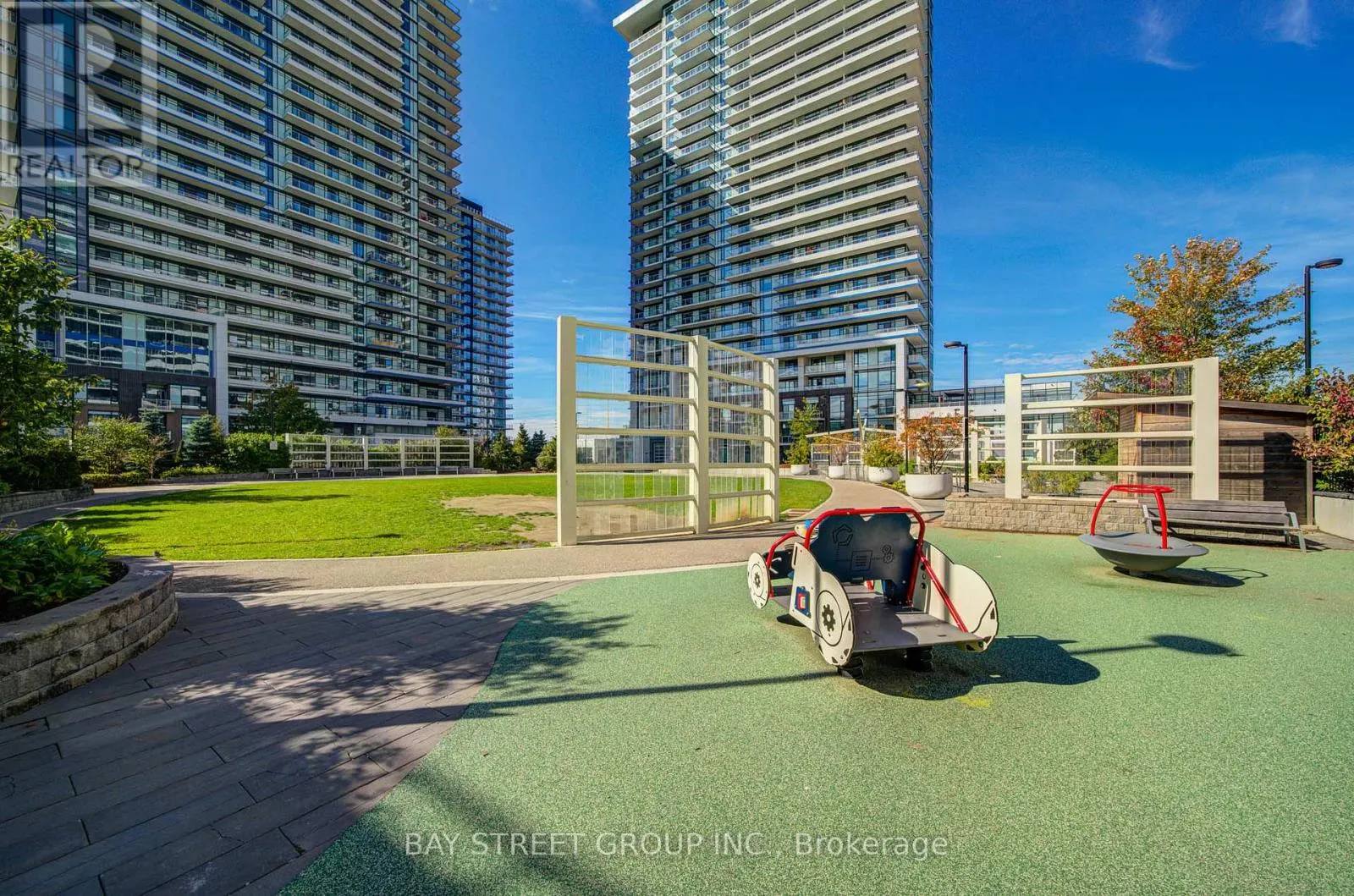 116 - 2530 EGLINTON AVENUE W