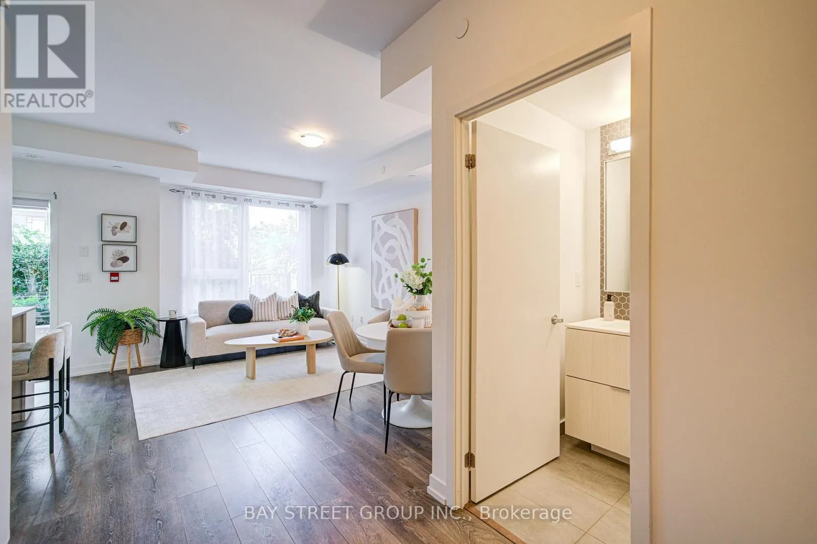 116 - 2530 EGLINTON AVENUE W
