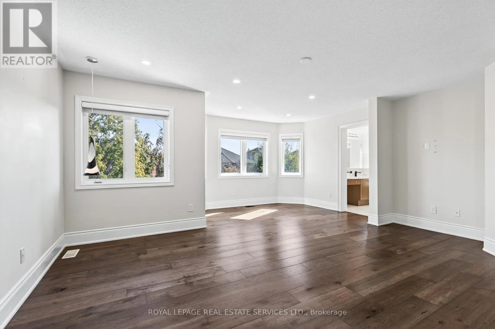 2240 PINE GLEN ROAD