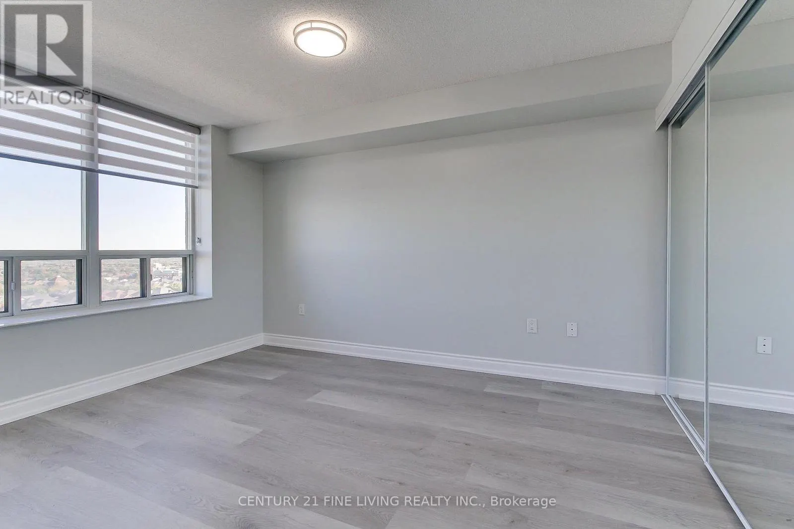1415 - 55 STRATHAVEN DRIVE