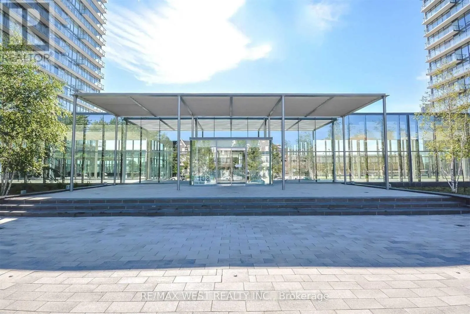 813 - 103 THE QUEENSWAY