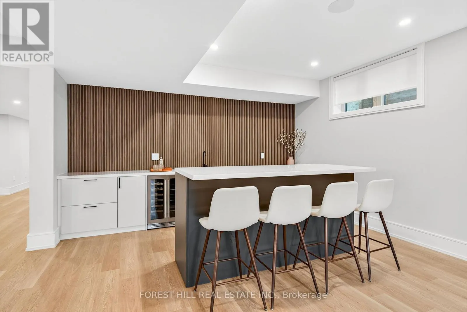 221 MORDEN ROAD