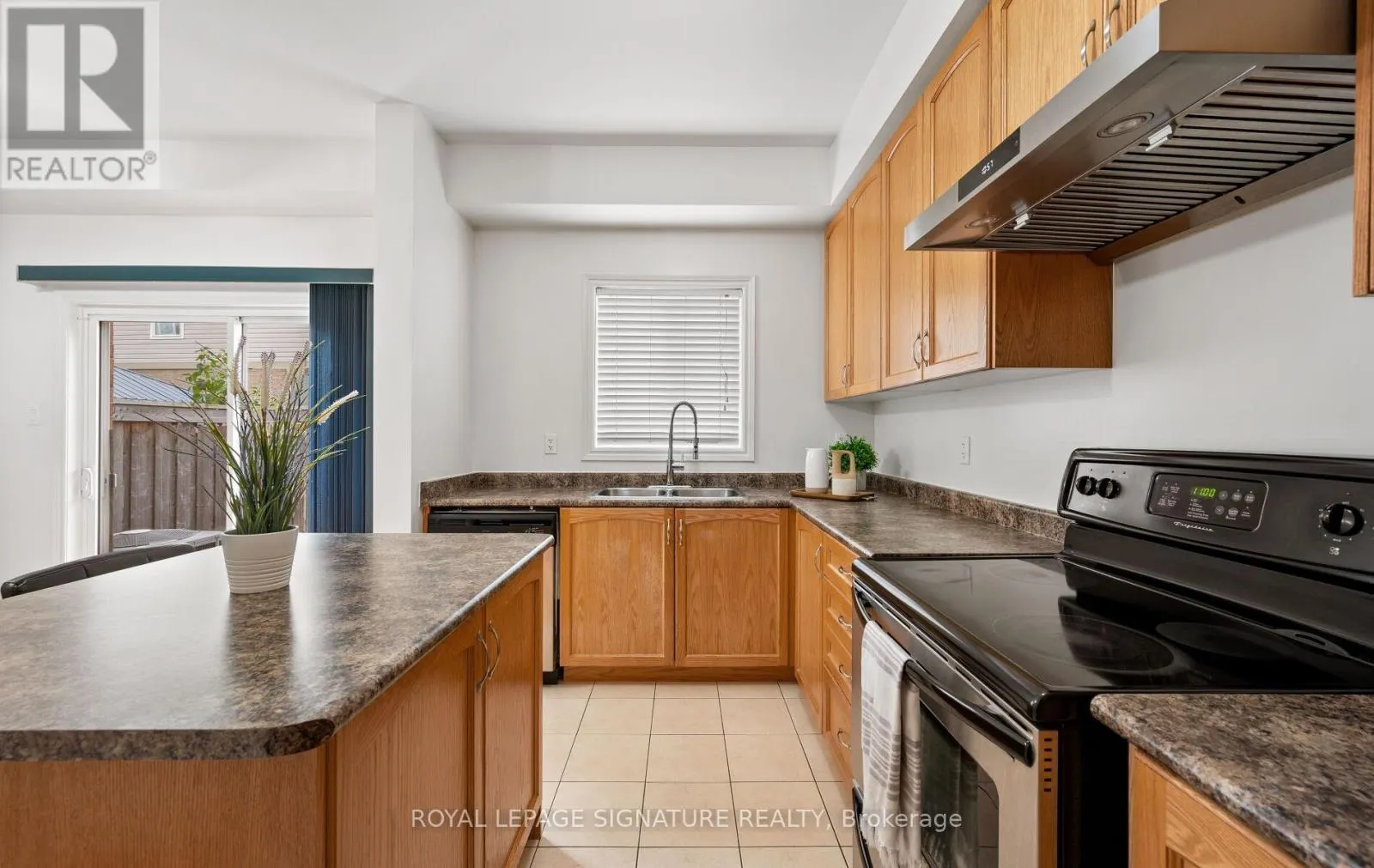 364 HOBBS CRESCENT