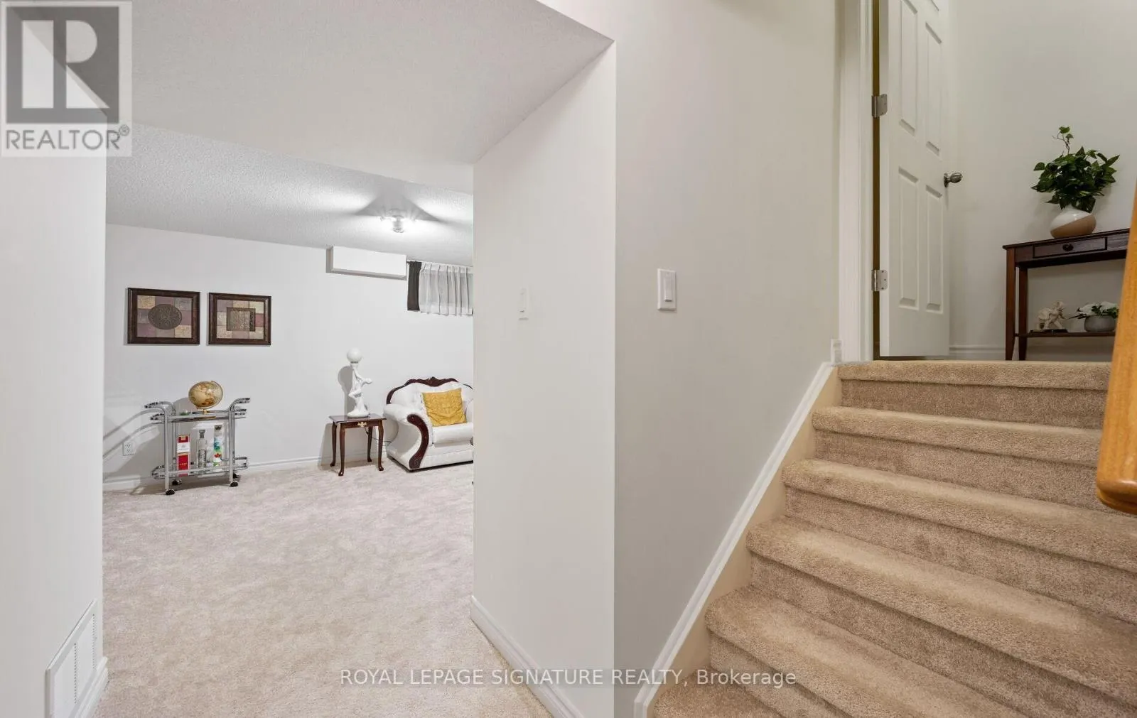 364 HOBBS CRESCENT