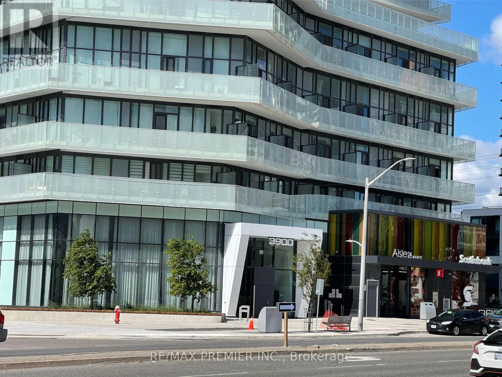 3407 - 3900 CONFEDERATION PARKWAY